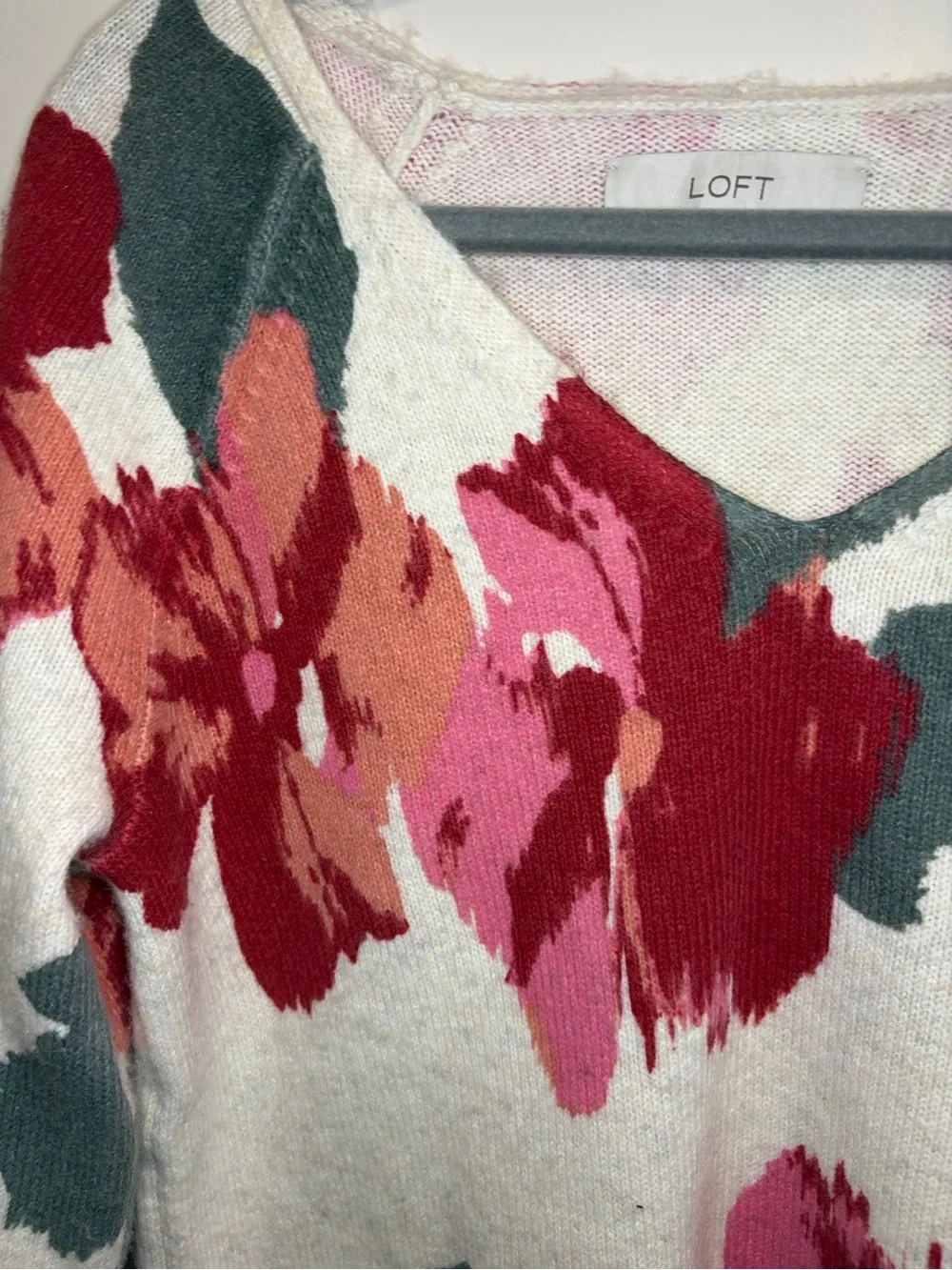 LOFT Cream V-Neck Sweater with Pink and Red Floral Print